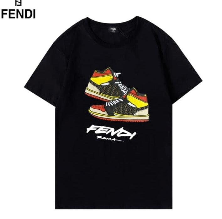FENDI TEE-SHIRT FEATURING A GRAPHIC OF TWO-STACKED SNEAKER