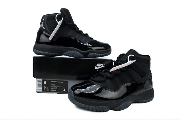 NIKE AIR JORDAN 11 RETRO CAP & GOWN