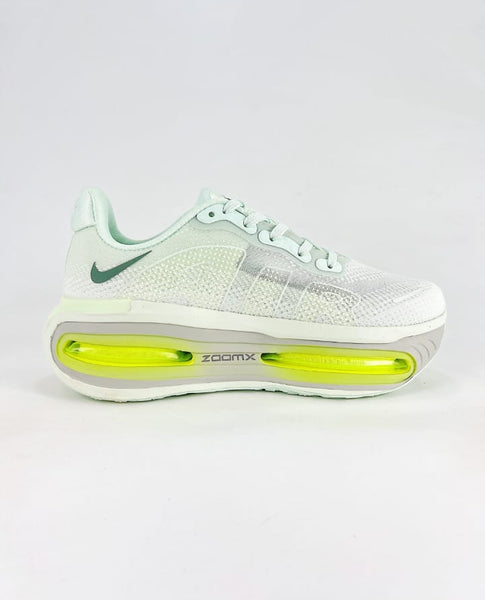 WOMEN'S NIKE AIR ZOOM PREMIUM SNEAKER