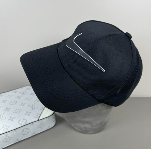 NIKE DRI-FIT CLUB STRAPBACK CAP