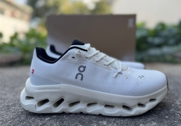ON CLOUDTILIT BEIGE