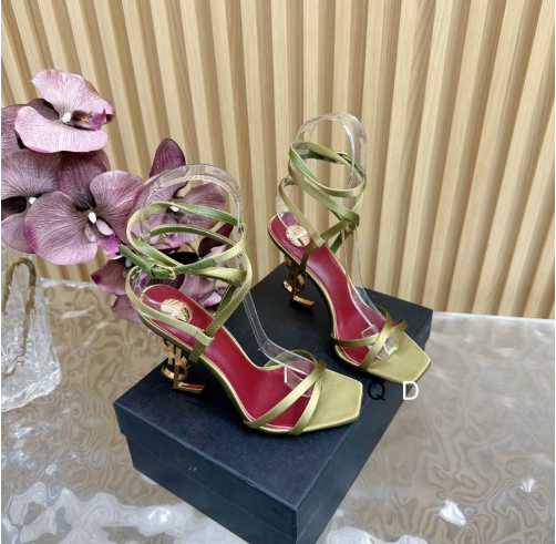 YSL SANDAL